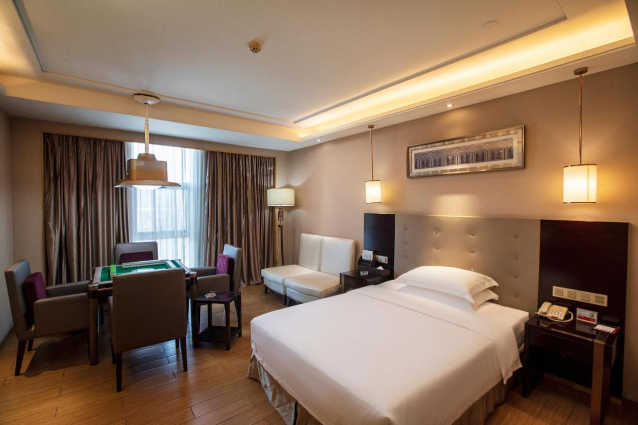 Ramada Yiyang Taojiang Yiyang (Hunan) Exterior foto