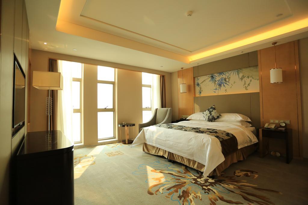 Ramada Yiyang Taojiang Yiyang (Hunan) Exterior foto