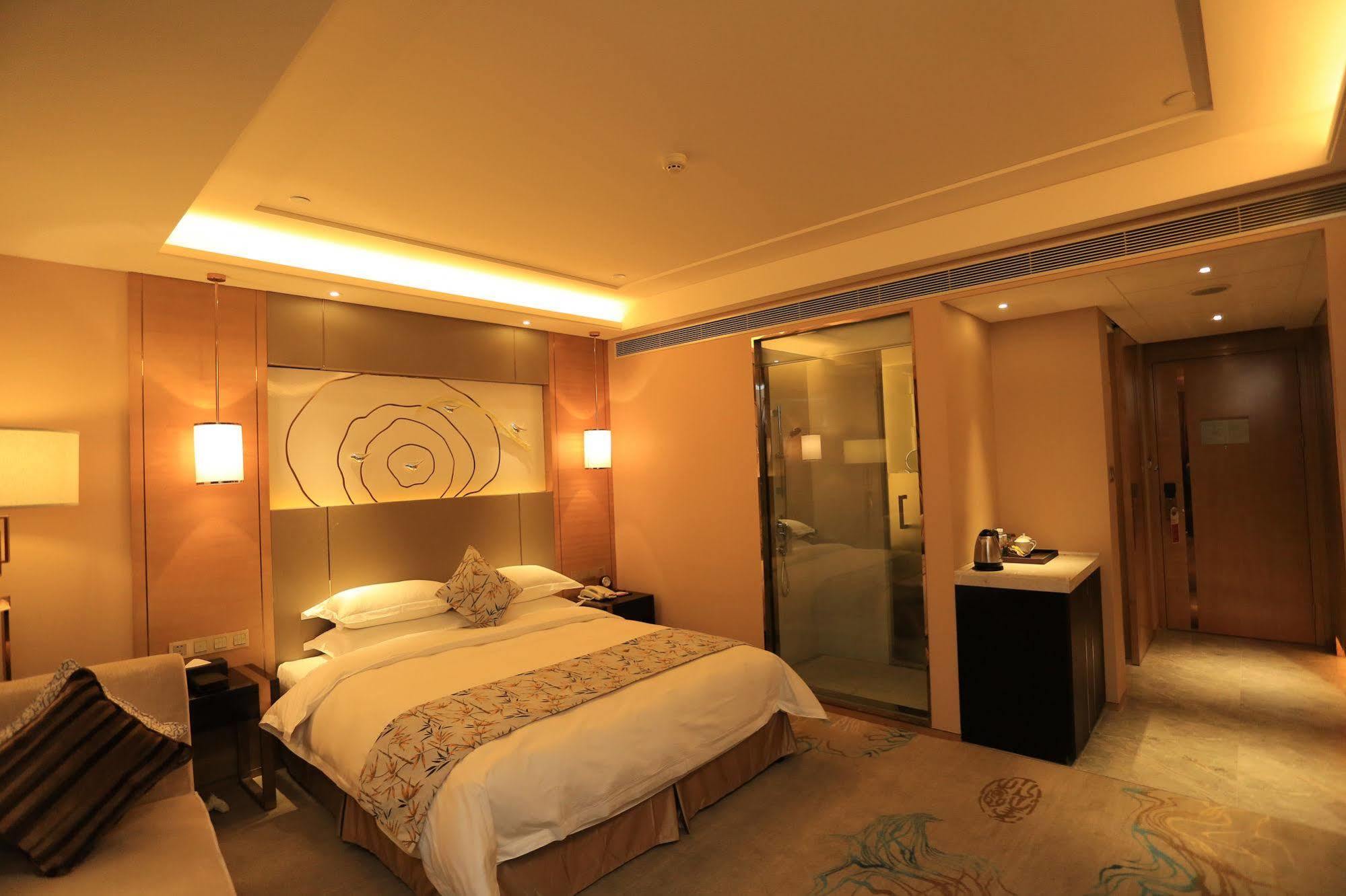 Ramada Yiyang Taojiang Yiyang (Hunan) Exterior foto