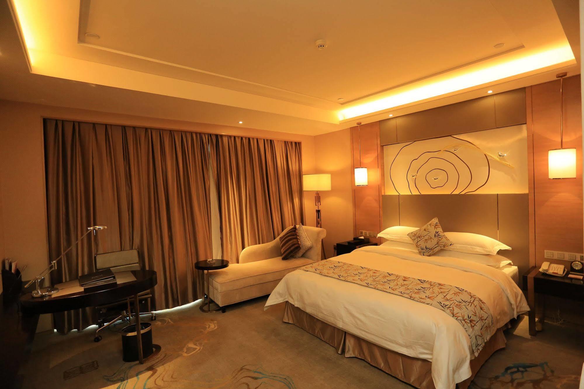 Ramada Yiyang Taojiang Yiyang (Hunan) Exterior foto
